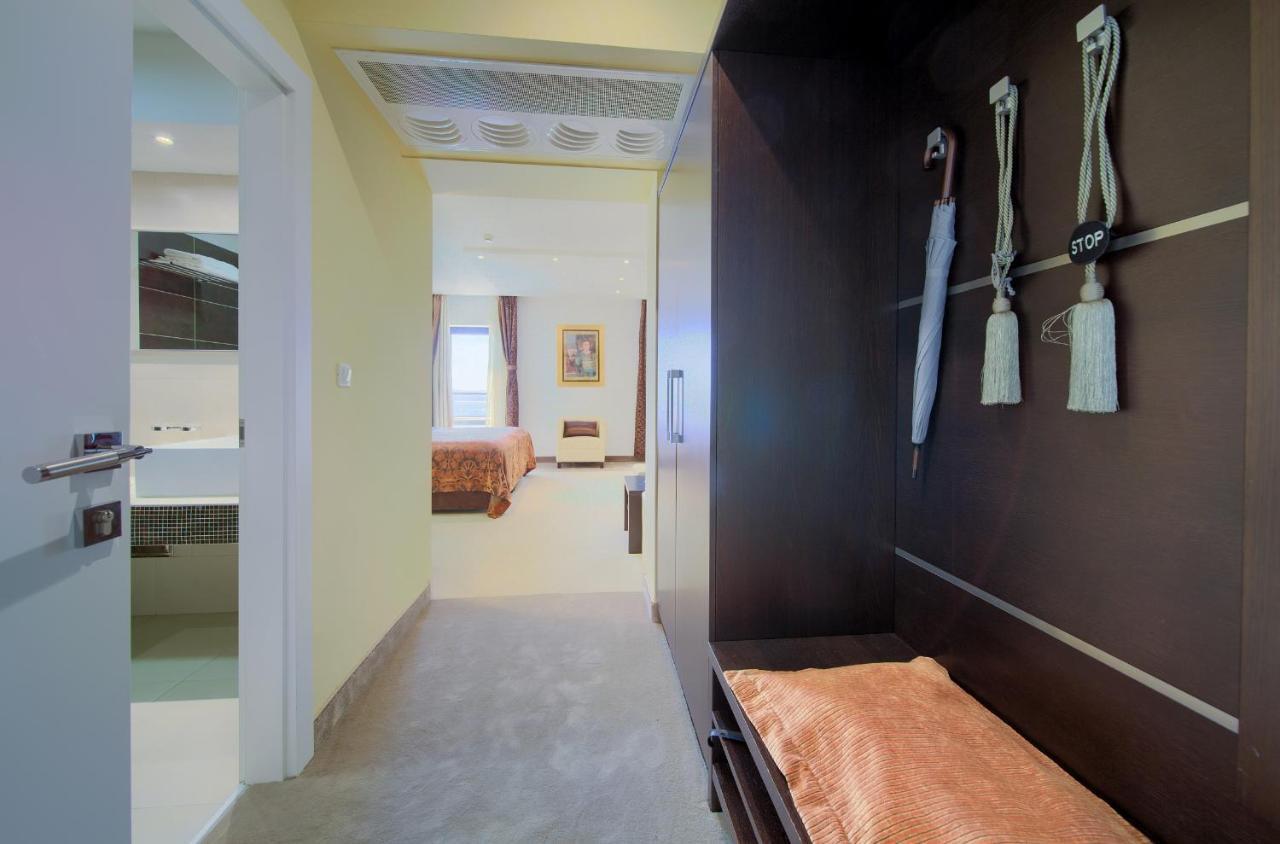 Marina Hotel 4*