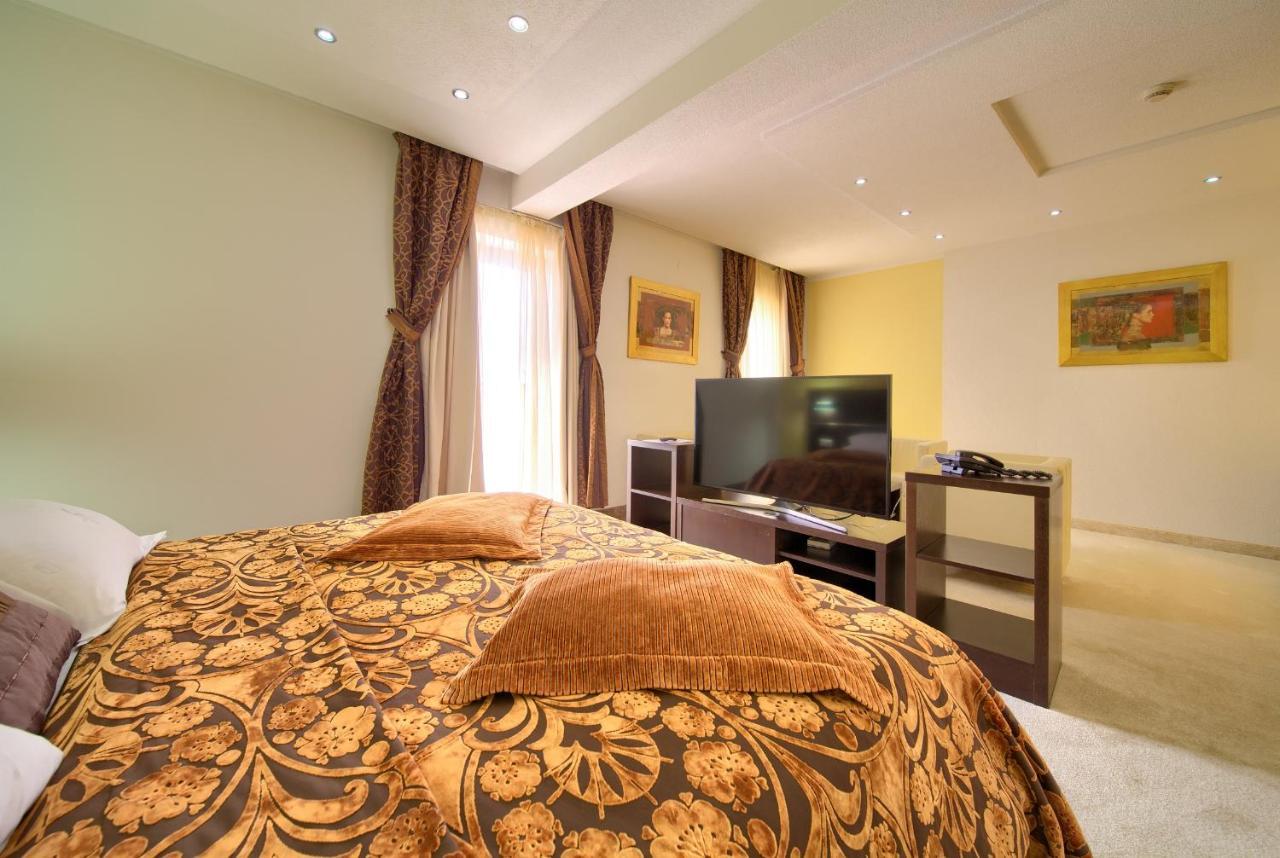 Hotel Marina Krk Town