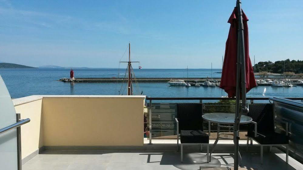 Marina Hotel